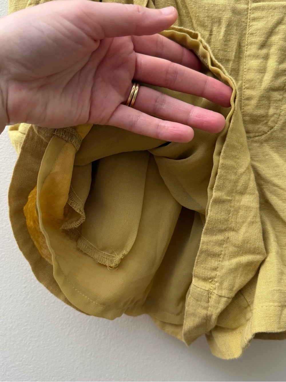 American Eagle Outfitters Pleated Linen-Blend Shorts in Mustard Yellow - Picture 2 of 5